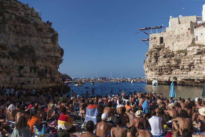 Polignano a Mare, em Bari (Itália), é um dos destinos