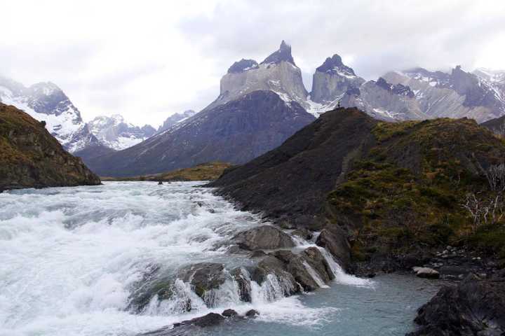 Salto Grande –formado pelo desnível dos lagos Nordenskjold com o Pehoe