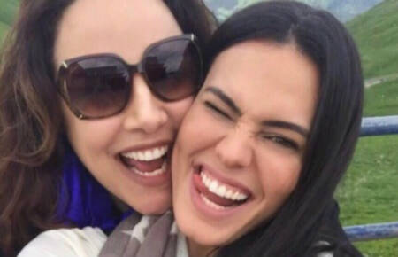 Ana Carolina (esq.) e Leticia Lima