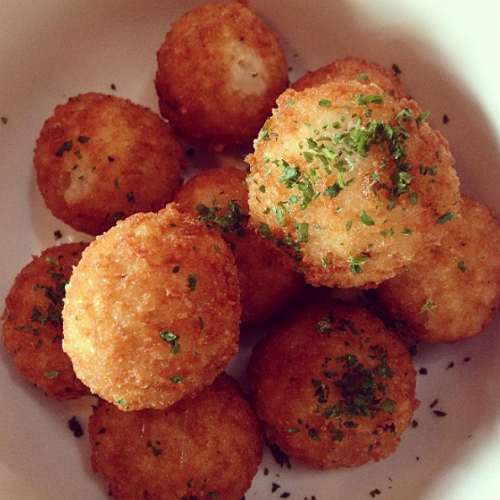 Bolinho de arroz com gorgonzola