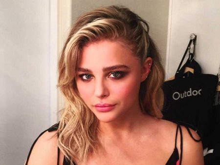 Novo filme de Chloë Moretz tem primeiras imagens liberadas - POPline