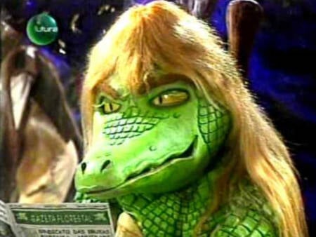 Cuca virou meme internacional e ganhou uma coleção de camisas que violam o uso de direito de imagem da personagem