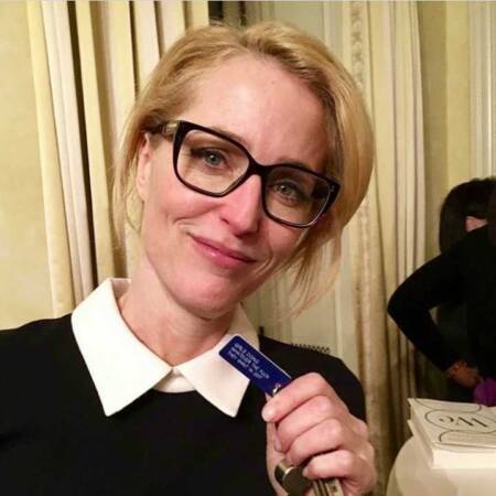 Gillian Anderson é conhecida por ser bem ativista em relação aos direitos das mulheres
