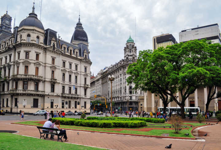 Plaza de Mayo é um dos cartões-postais de Buenos Aires