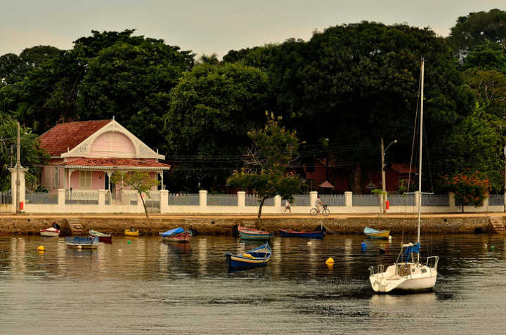 Muito além da música dos Los Hermanos, Paquetá é uma ilha na Baía de Guanabara onde é proibida a circulação de carros