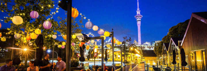 No vibrante centro da cidade de Auckland você pode fazer compras, desfrutar de um bom jantar, explorar a arte local e apreciar vistas deslumbrantes