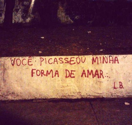 Pixos espalham poesias nas ruas de São Paulo