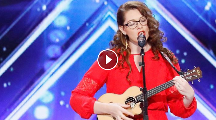 Mandy Harvey é surda e sua voz encantou a internet