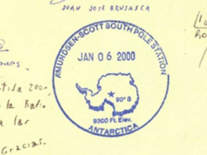 Se você chegar ao Pólo Sul merece um selo. Obviamente, não é um país, mas os viajantes ,ais ambiciosos podem obter um caribe comemorativo na estação do Pólo sul de Amundsen-Scott