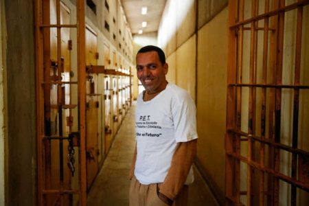 Luciano Cabral da Silva, 42, preso da penitenciária 1 de Serra Azul, perto de Ribeirão Preto (SP)