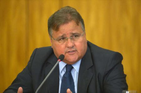 Desembargador autoriza que Geddel cumpra pena em casa