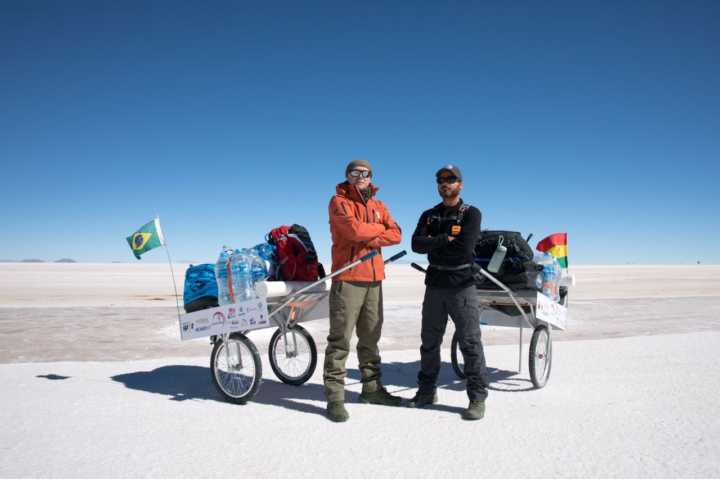 O cearense Coronel Leite e o mineiro Antônio Fonseca atravessaram a pé o Salar de Uyuni –o maior deserto de sal do mundo