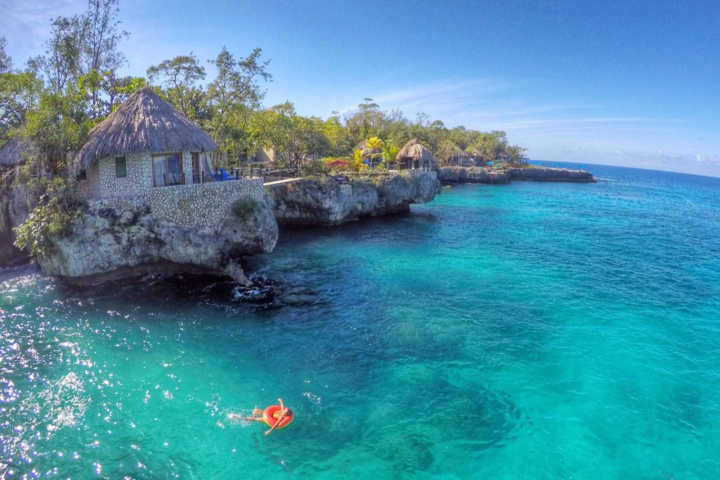 Nos penhascos de Negril – Jamaica