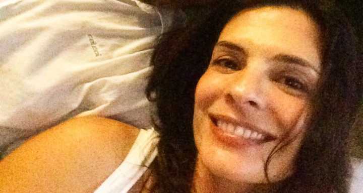 Helena Ranaldi posa com o filho, Pedro, e fãs comentam semelhança