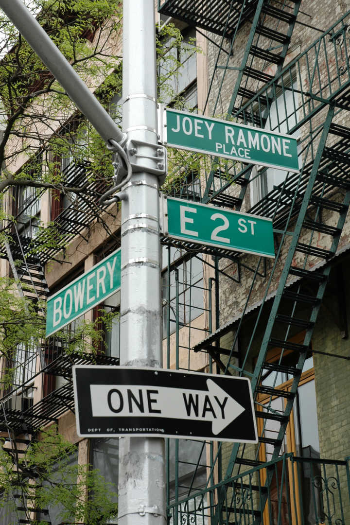 Homenagem a Joey Ramone no East Village, em Nova York