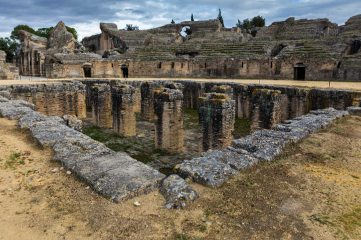 Ruínas do anfiteatro romano em Santiponce