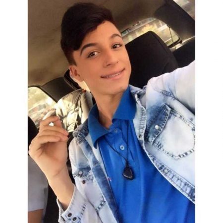 Jovem foi assassinado pela própria mãe por ser gay