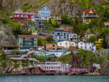 St. John’s, na Ilha de Terra Nova, é reconhecida por suas coloridas casas enfileiradas