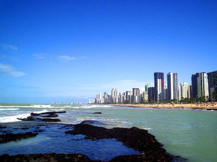 Vista da praia de Boa Viagem, em Recife