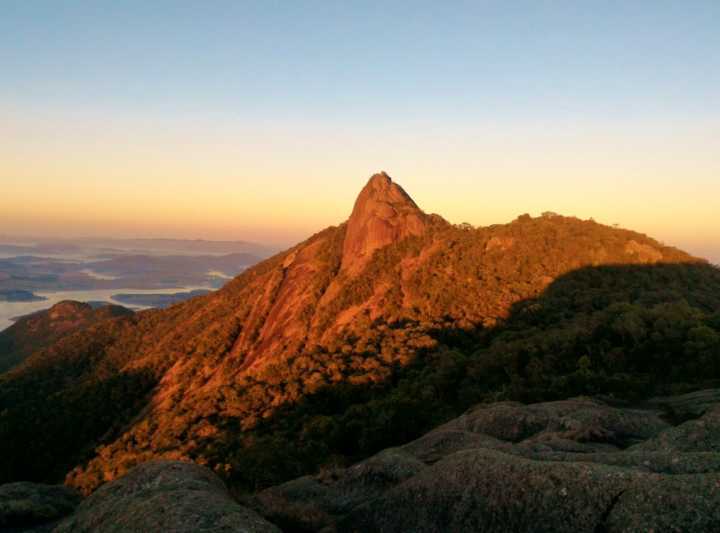 Pico do Lopo, em Extrema, região rica em ecoturismo e esporte de aventuras!