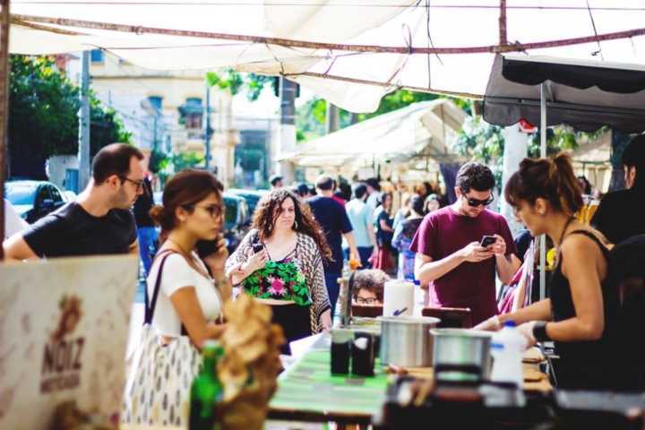 Em sua versão presencial, a feira Jardim Secreto leva mais de 200 expositores pra Praça Dom Orione (Bixiga – SP)