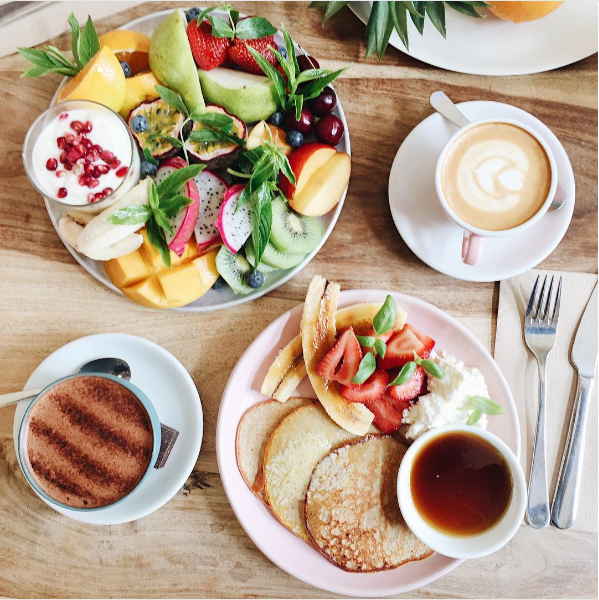 Casa é famosa por seus chás de ervas medicinais, sucos naturais e smoothies