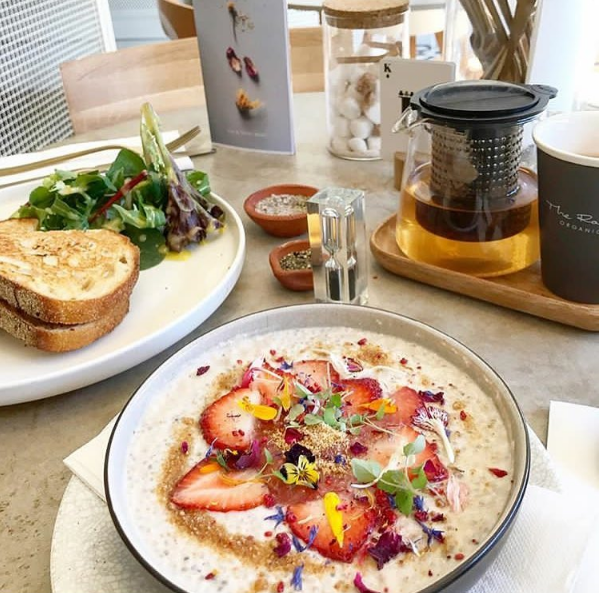 Os pratos são quase muito bonitos para se comer