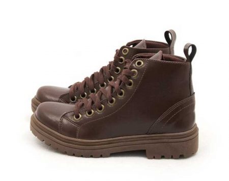 Bota com 40% OFF