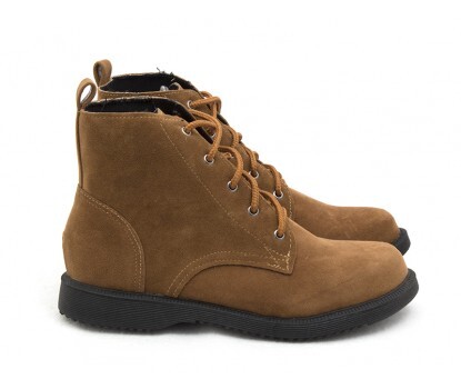 Bota com 40% OFF