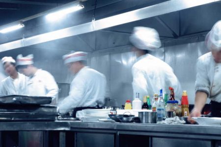 Oportunidades para profissionais de cozinha em São Paulo, com salários de R$ 2.600