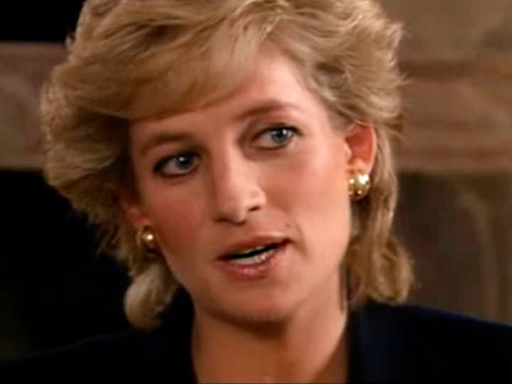 Lady Di, a Princesa de Gales, é considerada um ícone da moda, e elegância