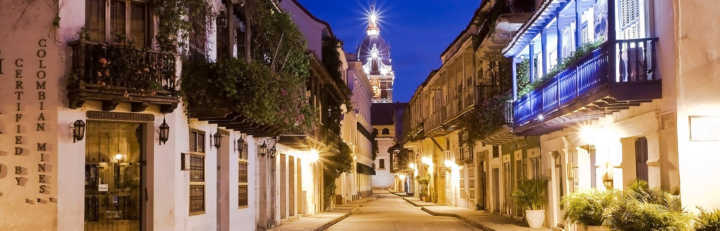 Cartagena encanta com sua arquitetura, que abrange os estilos colonial, republicano e moderno