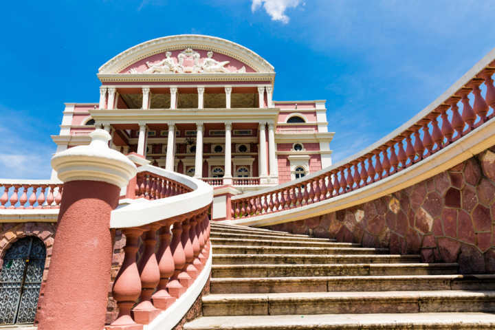 Tá a fim de curtir o feriadão do dia 12 de outubro em Manaus?