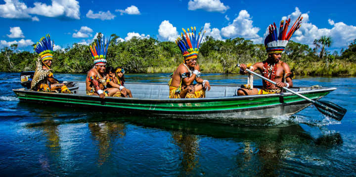 Indígenas em terra demarcada em Mato Grosso