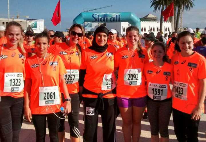 Corrida no Marrocos: de shorts ou de lenço cobrindo a cabeça? O que importa é o respeito