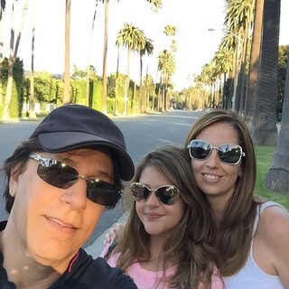 Tom Cavalcante, a esposa, Patrícia Lamounier, e a filha, Maria Antônia