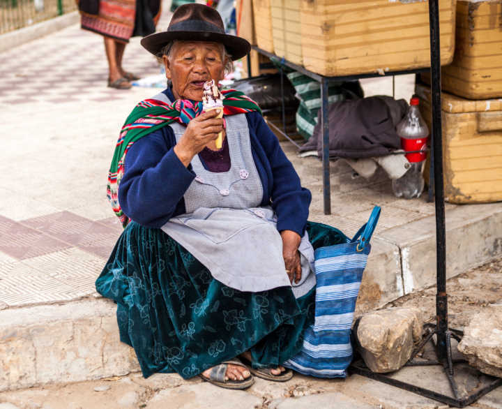 Bolívia já foi considerada um dos destinos turísticos menos favoráveis do mundo no passado, mas basta fazer um esforço para aprender algumas palavras na língua local para descobrir o quanto os bolivianos podem ser hospitaleiros