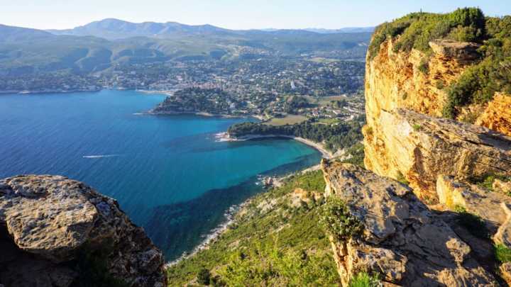 Vista da cidade de Cassis