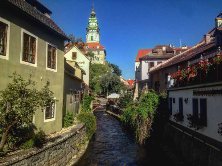 Vista da cidade medieval de Český Krumlov, na República Tcheca