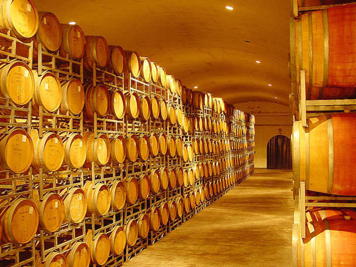 Barris na produção de vinho sul-africana