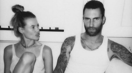 Behati Prinsloo e Adam Levine serão pais pela 2ª vez