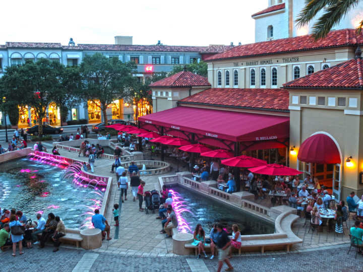 O City Place é uma espécie de mini shopping a céu aberto