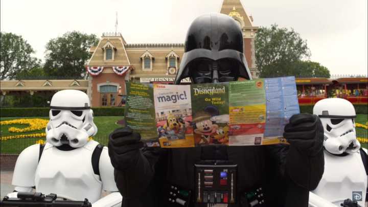 O incrível dia em que o Darth Vader visitou pessoalmente a Disneyland