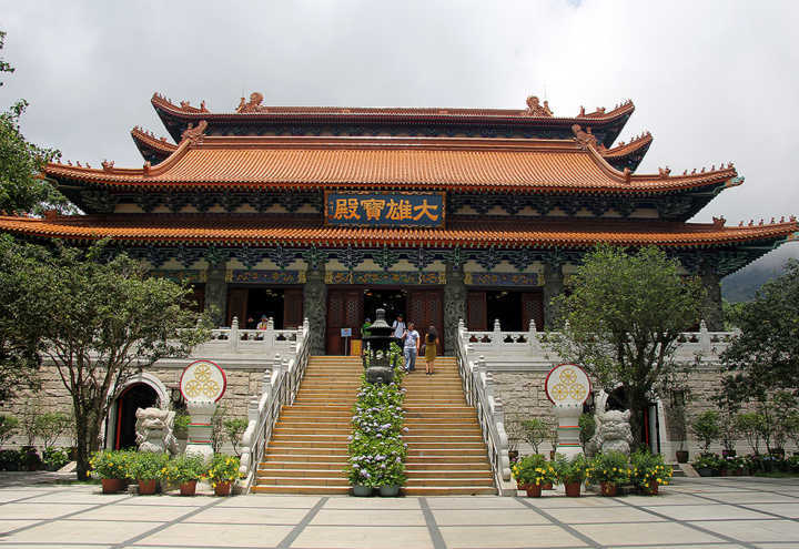 Templo no parque do Buda Gigante
