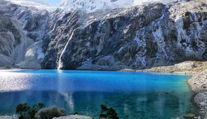 Vista da Laguna 69, em em Huaraz, no Peru