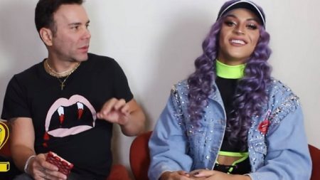 Pabllo Vittar foi entrevistado pelo youtuber Matheus Mazzafera