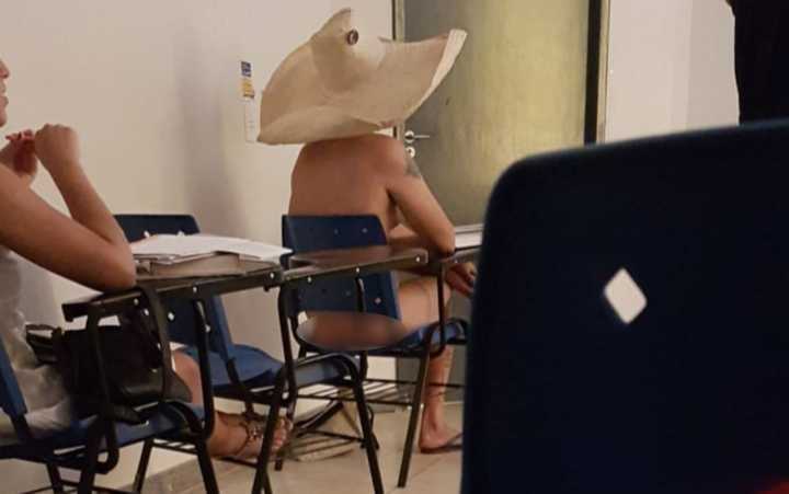 Aluno teria dito que motivo da nudez é “arte contemporânea”