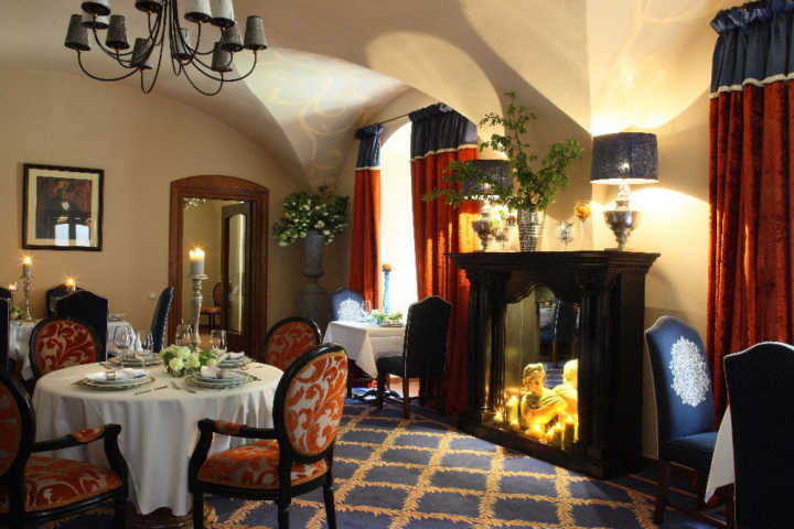 Interior do castelo barroco Radovesnice