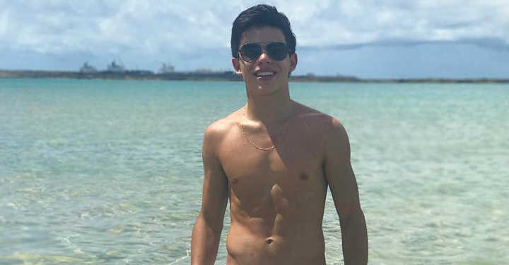 O ator Thomaz Costa