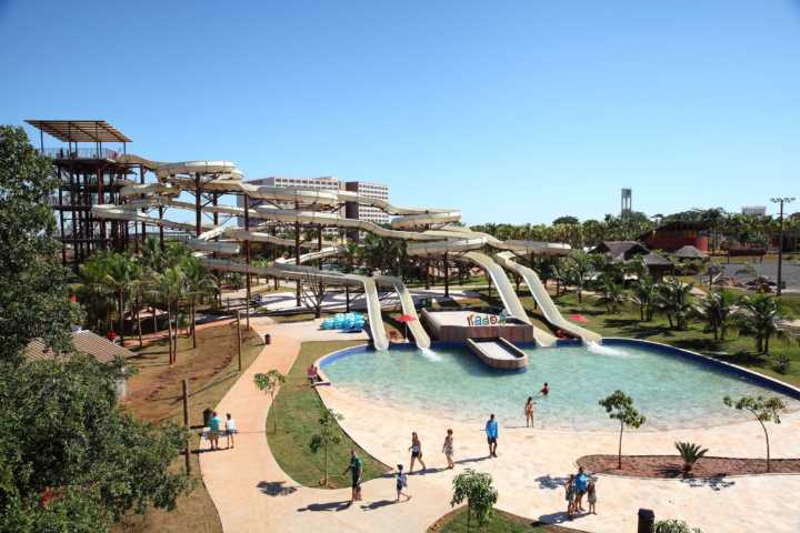 A Torre de Toboáguas para os mais corajosos no novo Hot Beach Olímpia